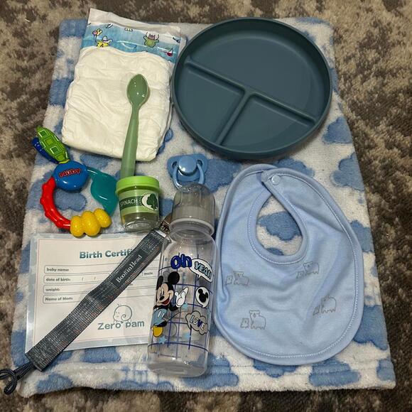 Blonde Full Silicone Vinyl Reborn Baby Boy Doll & Accessories (NWT) - Picture 5 of 8